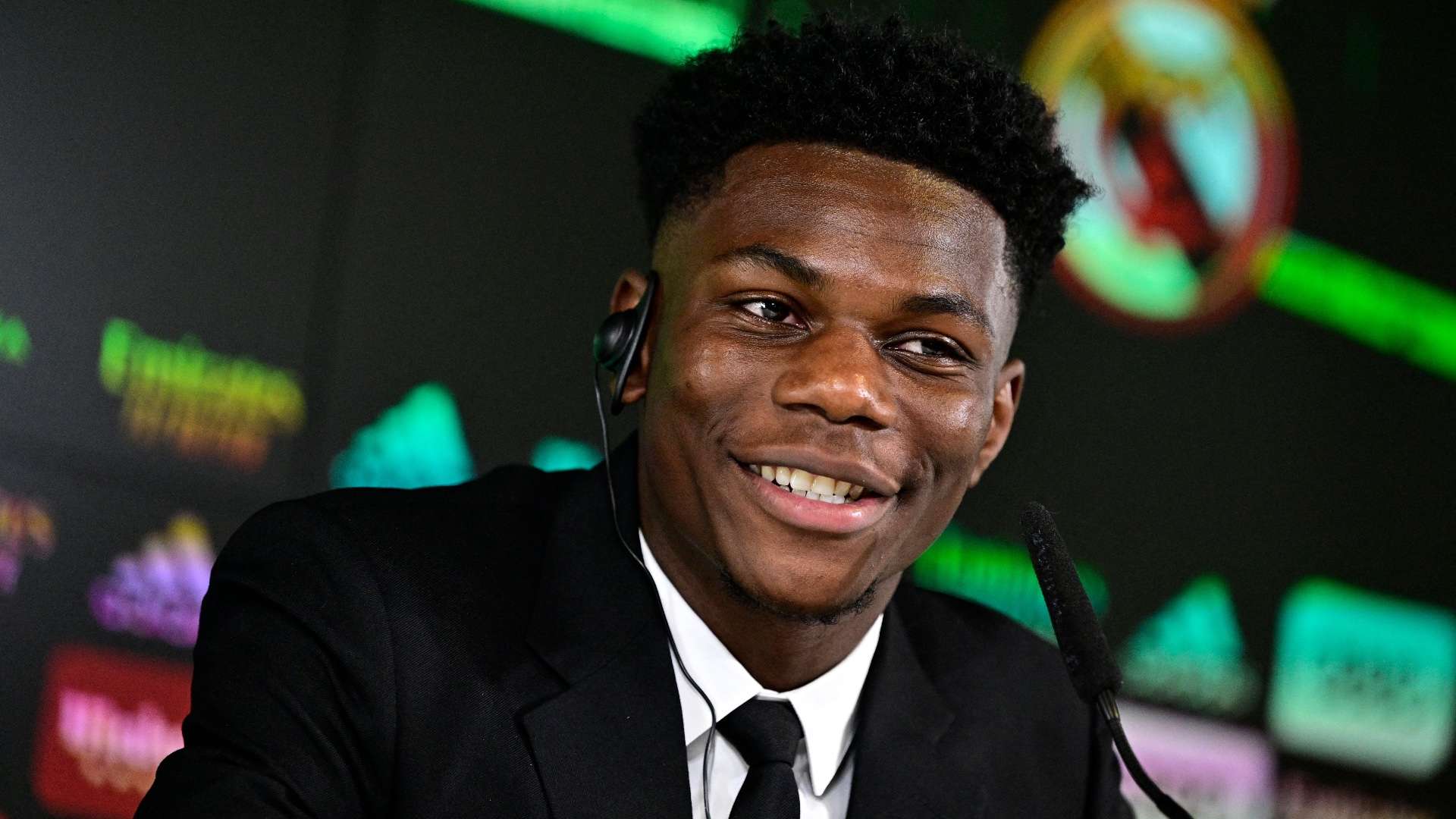 中的地位 中的地位