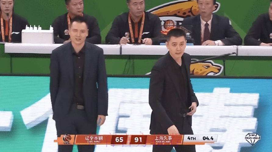 亏死！辽宁队签来一个废才，连续3场怒砍1分，4连败是自作孽？